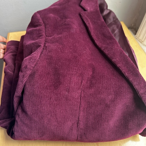 Perry Ellis Deep Red Blazer - Picture 4 of 5